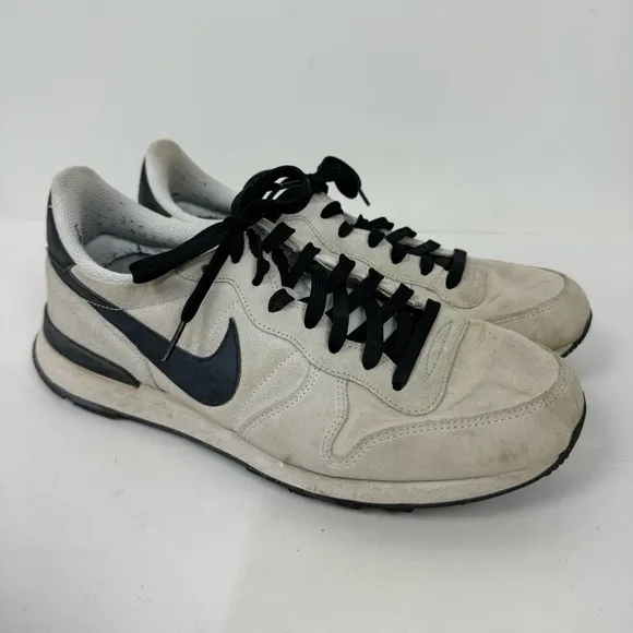 Nike Internationalist White &amp; Black Suede Sneakers Athletic cw7635-991