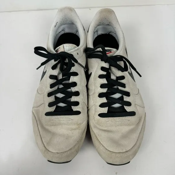 Nike Internationalist White &amp; Black Suede Sneakers Athletic cw7635-991