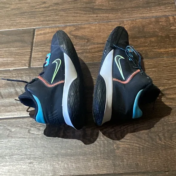 Nike Kids Black and Blue Athletic Shoes Size 6Y