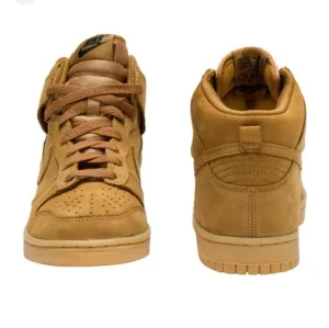 Nike Kids Dunk High Premium GS‎ Flax Sneakers Size 5Y Brown Suede 886070-200