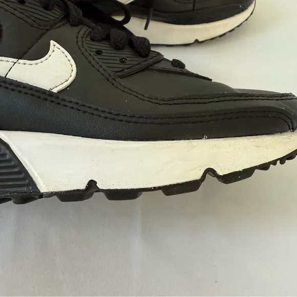 Nike Kids' Grade School Air Max 90 Shoes Black/White/Black Size 3.5