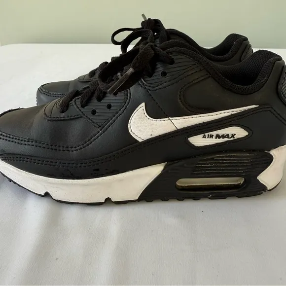 Nike Kids' Grade School Air Max 90 Shoes Black/White/Black Size 3.5