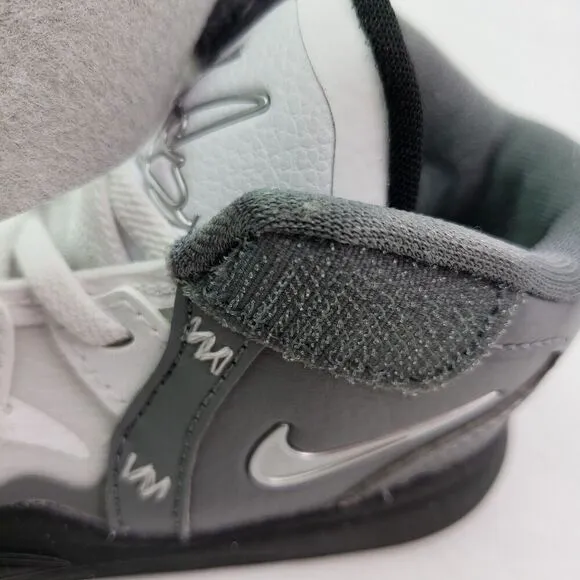 Nike Kyrie Infinity SE TD Toddler Boys Size 6c White Chrome Smoke Grey Shoes