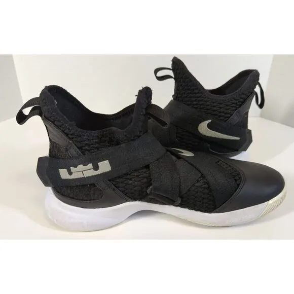 Nike LeBron Soldier 12 basketball shoes Mens size 5.5, black and white