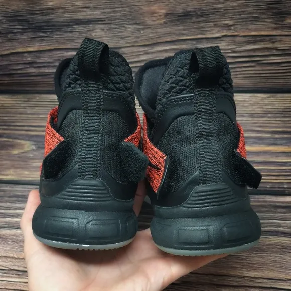 Nike LeBron Soldier XII 12 Black Red Men's 7 Y7