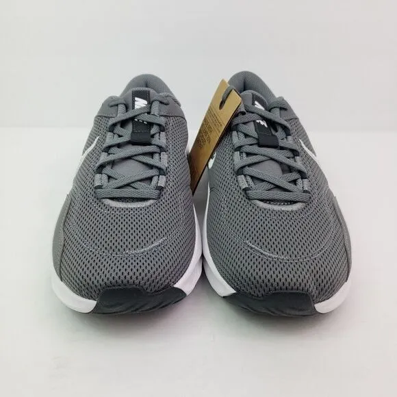 Nike Legend Essentials 3 NN Mens Size 10 Platinum Tint Gray Sneaker Shoes