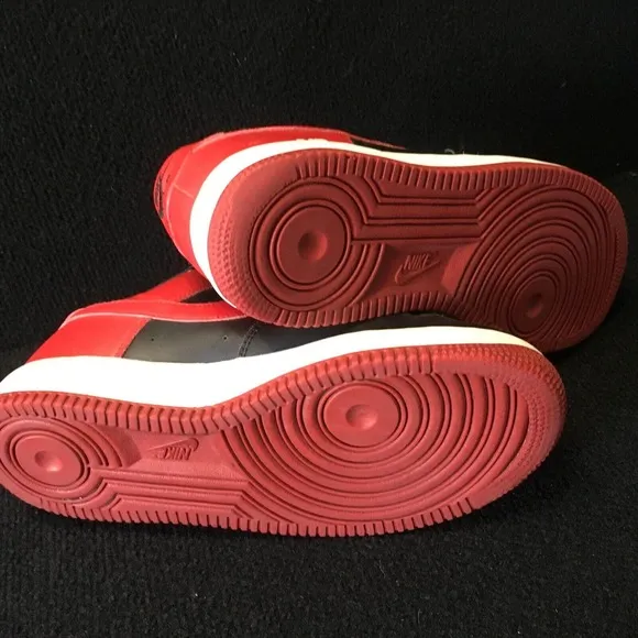 Nike Mens Air Force 1 Low Bred 820266-009 Red Black Lace Up Sneaker Shoes Size 8