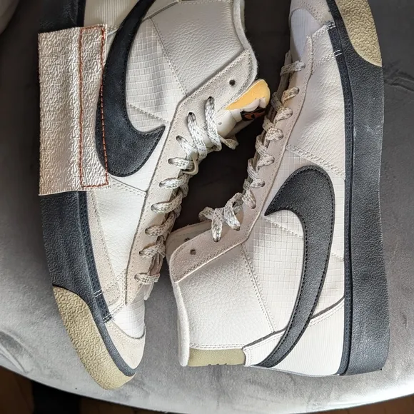 Nike Men's High-Top Sneakers - White and Black
