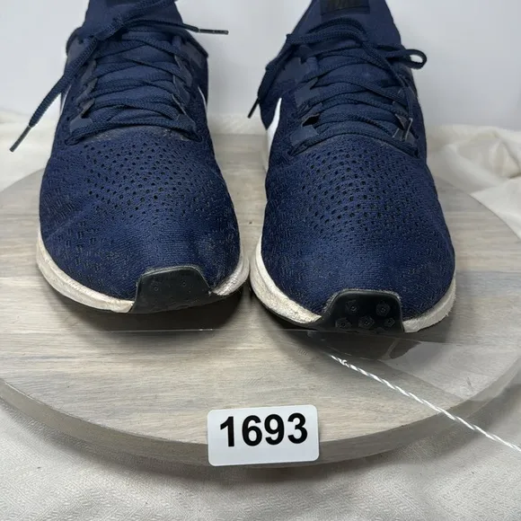 Nike Men's Navy Running Shoes
