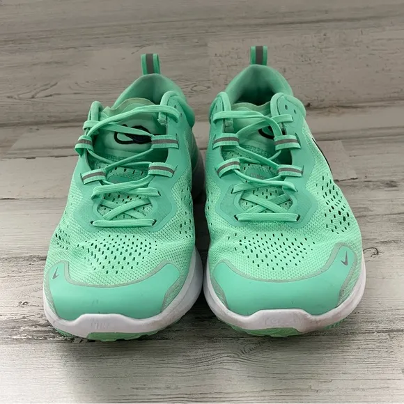 Nike Men’s Size 10 Miler React Running Shoes Lace Up In Sea Green/White