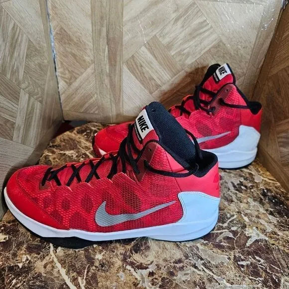 Nike men's Zoom Without a Doubt classic red basketball shoes  size 14.     394