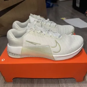 Nike Metcon 9 Premium 'Sea Glass Metallic Gold' Women's Shoes Sz 11.5 FJ1571-001