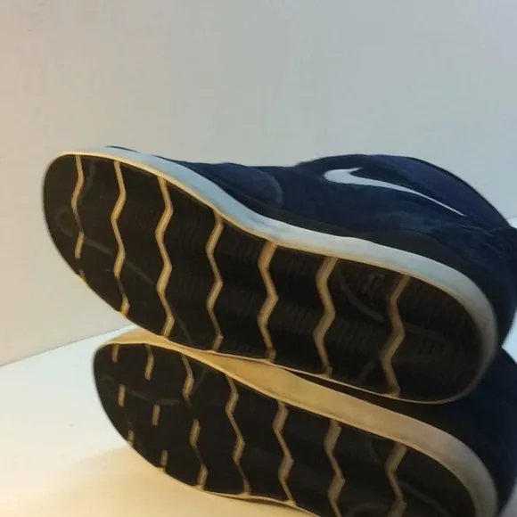 Nike Navy Blue Suede 6.0 Mid Sneakers Size 11