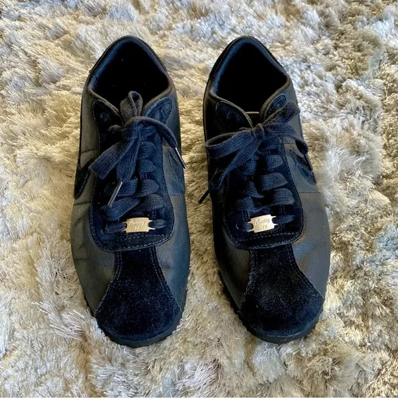 Nike NWOT Custom Design Black Suede Leather Sneakers Size 7