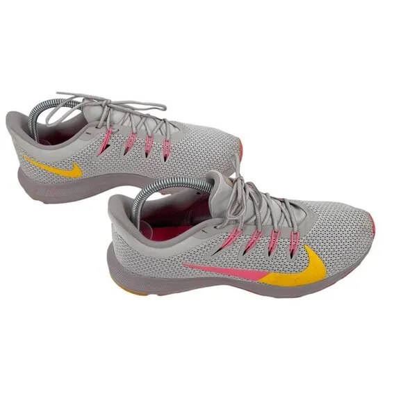Nike Quest 2 Vast Grey Digital Pink Running Shoes Sneakers Womens 10 Athletic