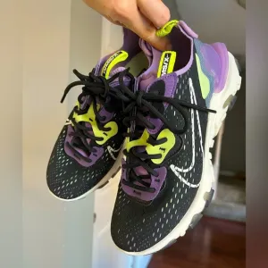 Nike React Vision Gravity Purple Volt Shoes Women’s 7.5 NWOT everyday tennis
