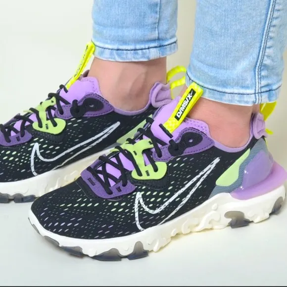 Nike React Vision Gravity Purple Volt Shoes Women’s 7.5 NWOT everyday tennis