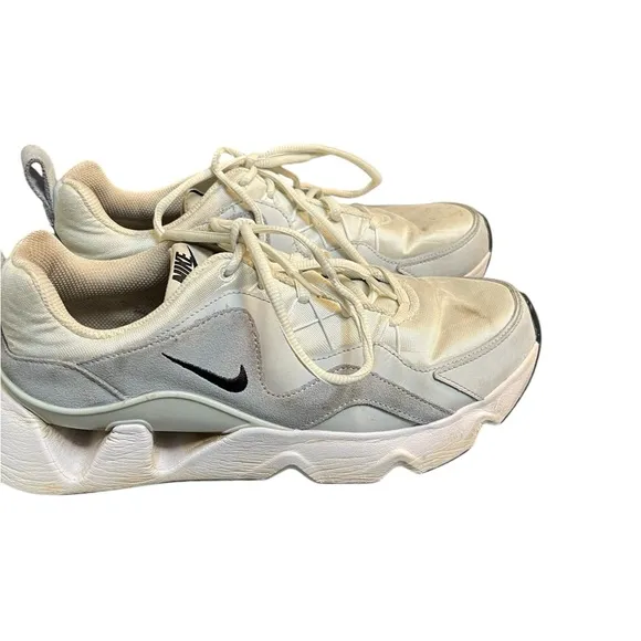 Nike RYZ 365 Summit White BQ4153-100 Women's Shoes size 10