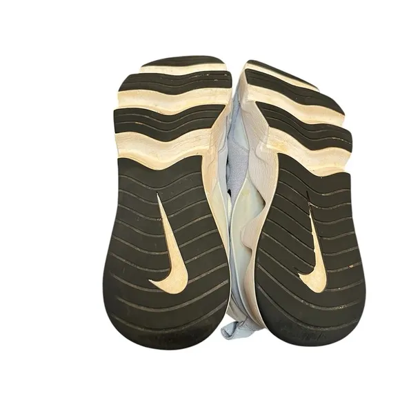Nike RYZ 365 Summit White BQ4153-100 Women's Shoes size 10