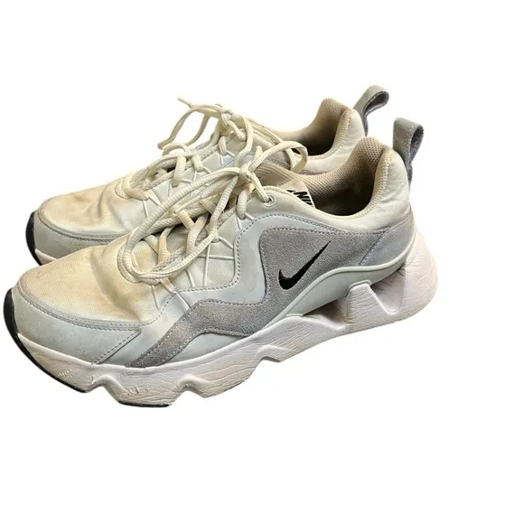 Nike RYZ 365 Summit White BQ4153-100 Women's Shoes size 10