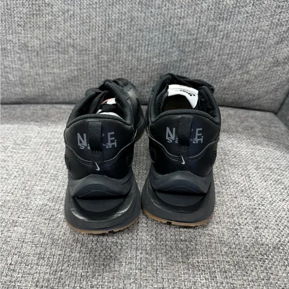 Nike Sacai Men's Black Sneakers