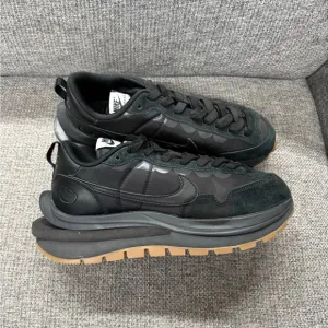 Nike Sacai Men's Black Sneakers