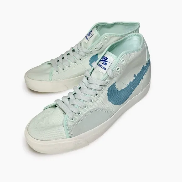 NIKE | SB Blazer Court Mid Sneakers High‎ Top Flat Sneaker Lace Up Suede Patch
