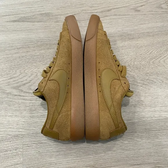 Nike SB x Supreme Blazer Low GT Suede Sneakers Men's 7 /W's 9