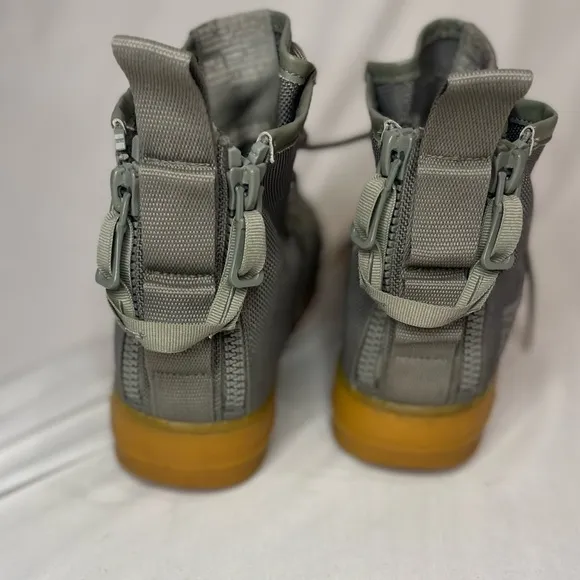 Nike SF Air Force 1 Mid Dark Stucco size 9.5