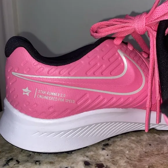 Nike Star Runner 2 GS 'Pink Glow' Running Shoes-Size 4.5Y-NWOB