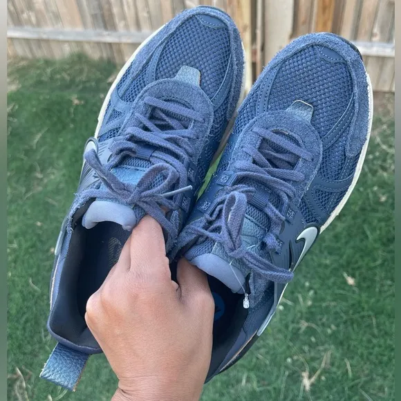 Nike V2K RUN Obsidian Wolf Grey Womens  LifeStyle Casual Shoes Sneakers