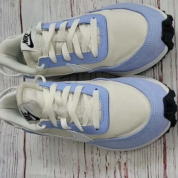 Nike White and Light Blue Sneakers Waffle Sneakers NWOT Women's Size 7.5