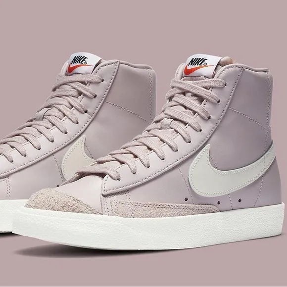 Nike Women's Blazer Mid ‘77 Mauve Sneakers