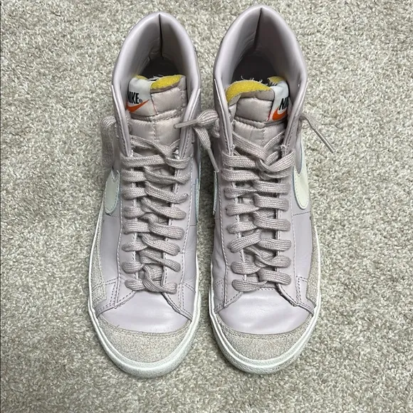 Nike Women's Blazer Mid ‘77 Mauve Sneakers