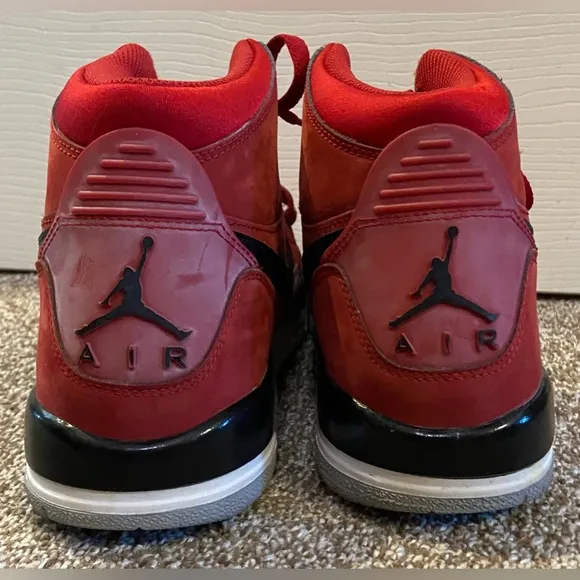 Nike Youth 7 Air Jordan Legacy 312 Toro GS Hi Top Sneakers AT4040-601 Red Suede
