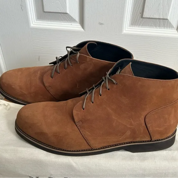 Nisolo Brown Chukka Boots Suede Leather Lace-Up