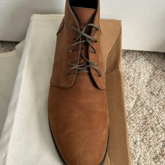 Nisolo Brown Chukka Boots Suede Leather Lace-Up