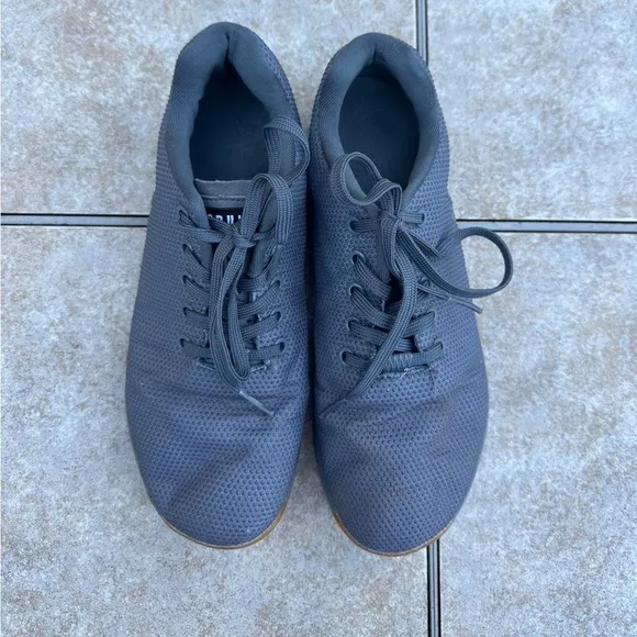 NOBULL Outwork dark grey gum shoes size 9.5