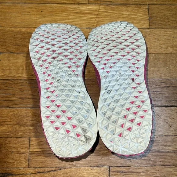 NoBull The All Day Knit Trainer Sneakers in Neon Pink, size 8 / 6.5