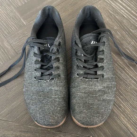 Nobull trainers, workout shoes, weightlifting, black, grey, traction, gym shoes