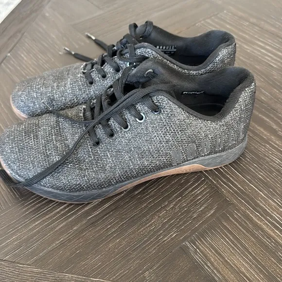 Nobull trainers, workout shoes, weightlifting, black, grey, traction, gym shoes