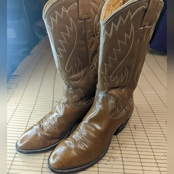 Nocona boots men's Western Boots 5002 sz 8.5D brown leather