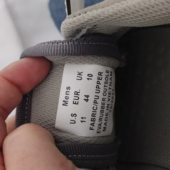 NWOB An Original Penguin Men's Grey Circuit Jogger Sneaker Size 11