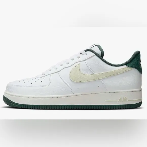 NWOB Nike Air Force 1 '07 LV8 Men's Shoes