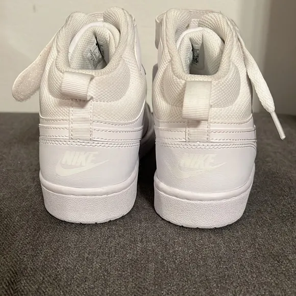 NWOB Nike Court Borough Mid 2 Shoes