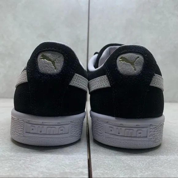 NWOB Puma black Suede Classic sneakers size 6.5