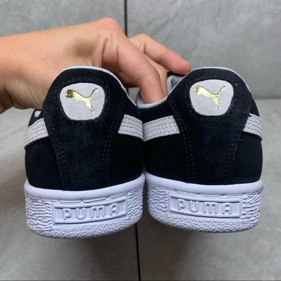 NWOB Puma black Suede Classic sneakers size 6.5