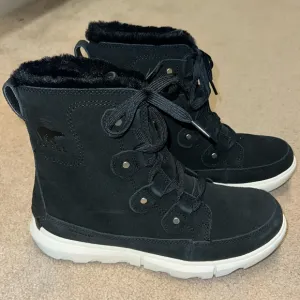 NWOB Sorel Black Explorer II Joan Faux Fur Waterproof Boots, Sz 7.5