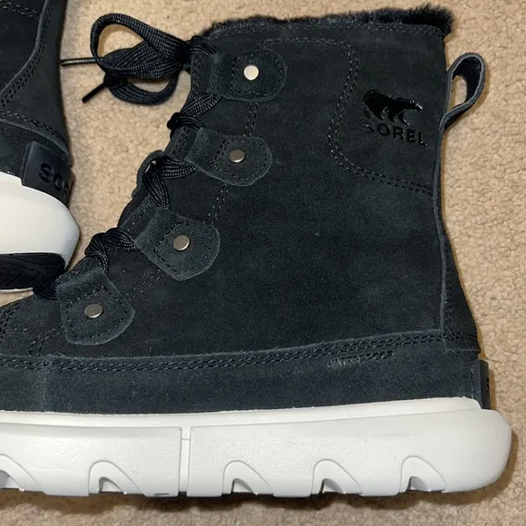 NWOB Sorel Black Explorer II Joan Faux Fur Waterproof Boots, Sz 7.5