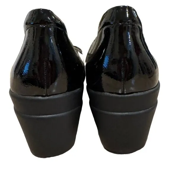 NWOT Black Naturalizer Sam Slip-On Wedge Shoes Size 9.5
